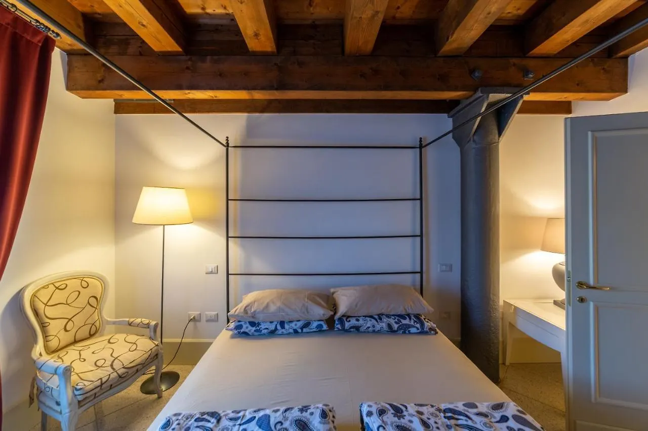 Youatmolino Canal View Apartment Venedig Italien