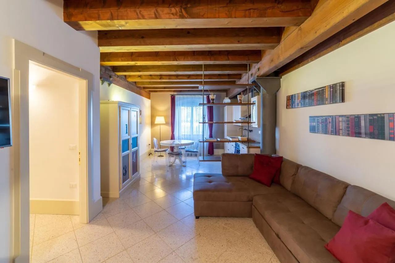 Youatmolino Canal View Apartment Venedig