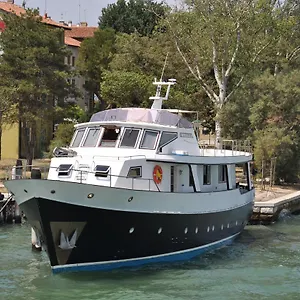 Botel Yacht Fortebraccio, Venedig