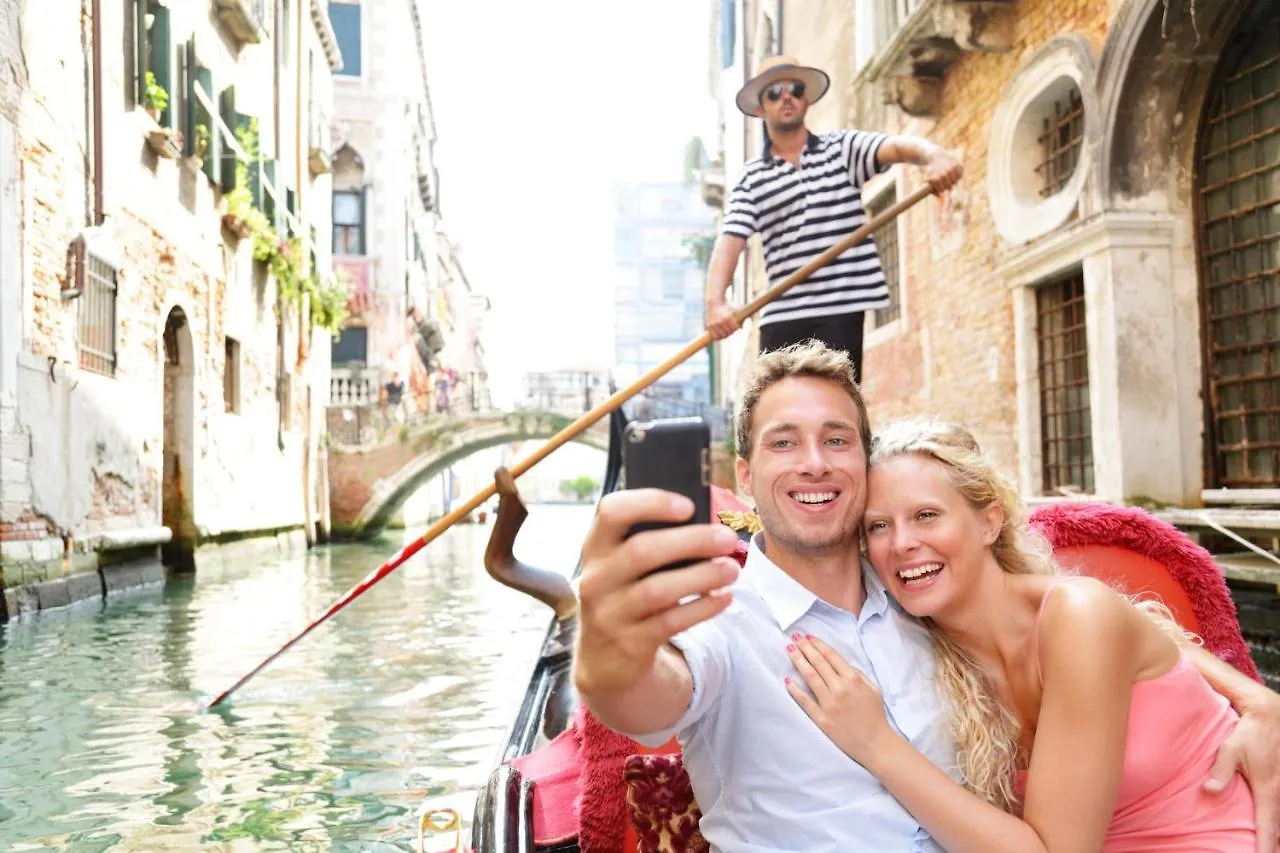 Youatmolino Canal View Apartment Veneza