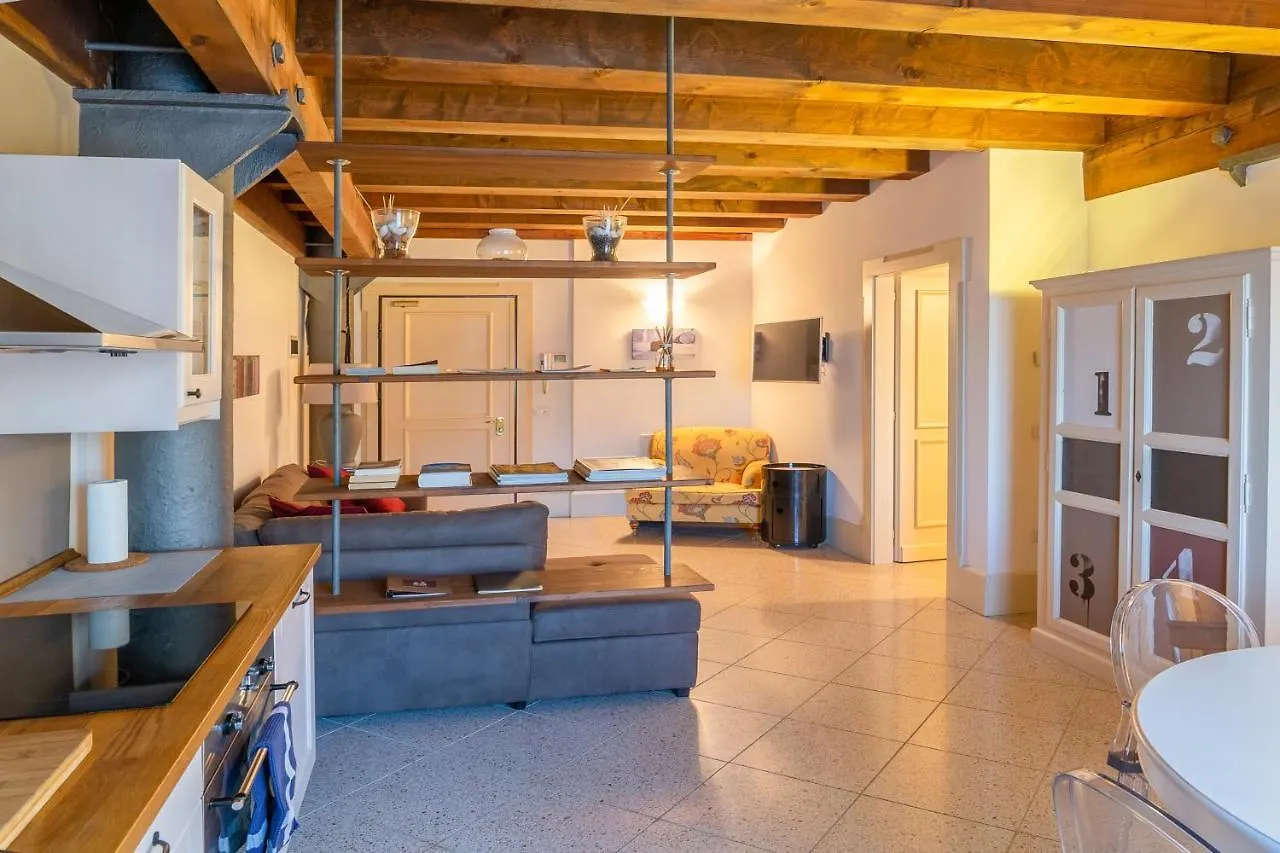 Youatmolino Canal View Apartment Venezia 0*,  Italia